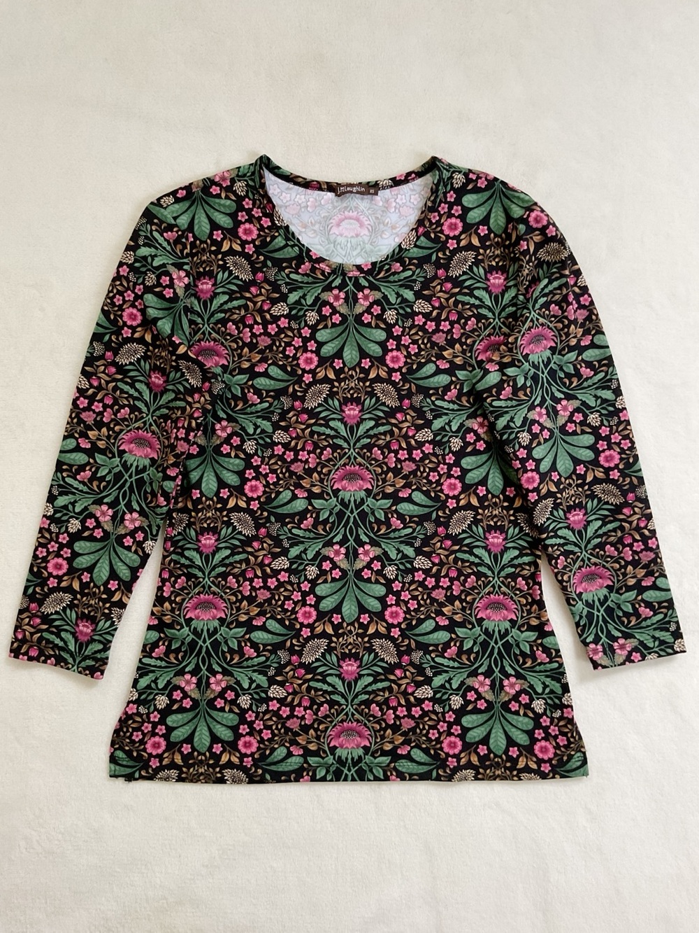 J. McLaughlin Signature Tee XS Manor Floral Catalina Cloth Top